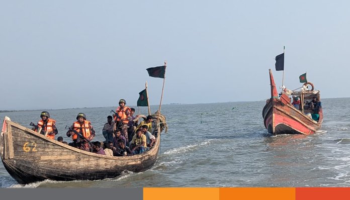 ট্রলারসহ ১১ জেলেকে ধরে নিয়ে গেছে মিয়ানমারের সশস্ত্র বিদ্রোহী গোষ্ঠী আরকান আর্মি