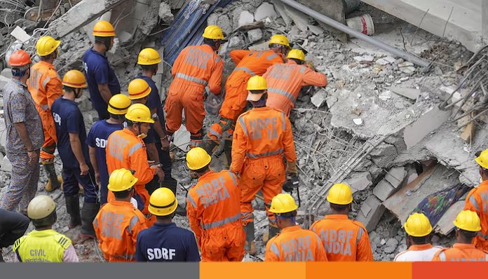 দিল্লিতে ভবন ধসে ৪ জনের প্রাণহানি