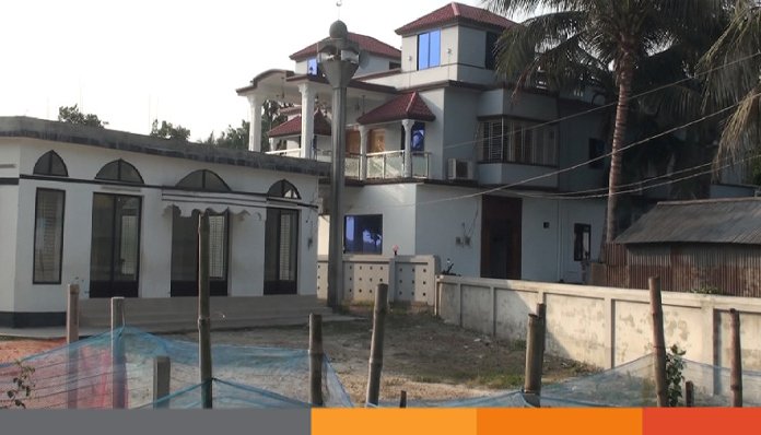 ফরিদপুরে প্রবাসীর বাড়ী দখলেরঅভিযোগ