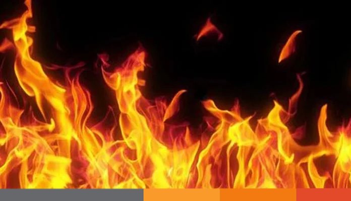 বংশালে ৫তলা ভবনে অগ্নিকাণ্ডে নিহত ১, আহত ১৭