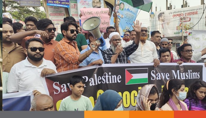 রাজশাহীতে নেতানিয়াহুর কুশপুত্তলিকা দাহ