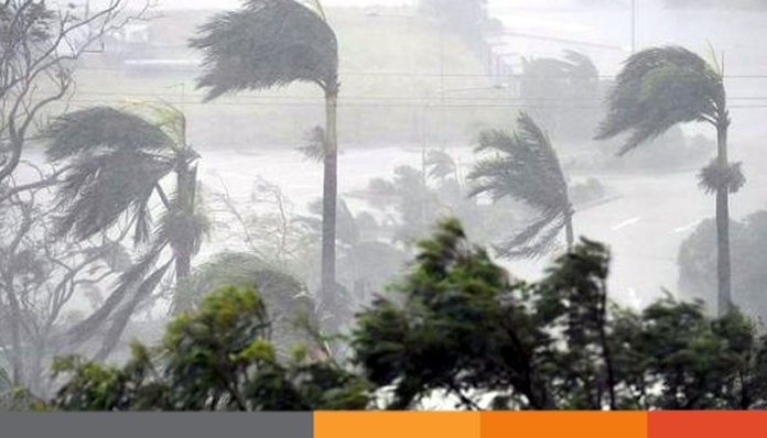 সন্ধ্যার মধ্যে ১১ অঞ্চলে ৬০ কিমি বেগে ঝড়ের আশঙ্কা