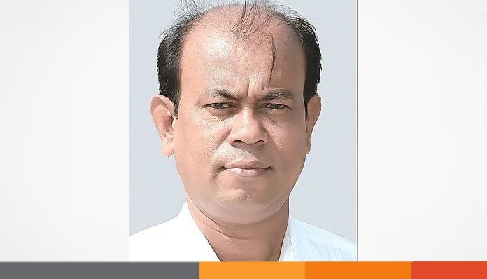 সরকারি কাজে বাধা ও ভাঙচুর মামলায় বাসদ নেতা সেলিম গ্রেপ্তার, আদালতে প্রেরণ