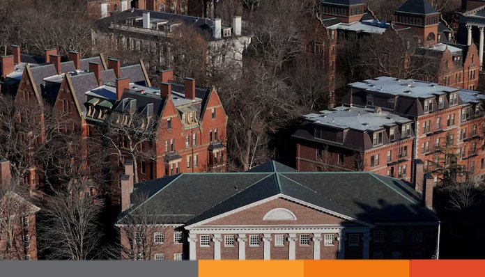 হার্ভার্ডের ২.২ বিলিয়ন ডলারের অনুদান স্থগিত করলেন ডোনাল্ড ট্রাম্প