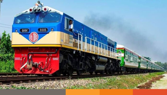 ঈদ যাত্রায় ট্রেনের ৪ জুনের টিকিট মিলছে আজ