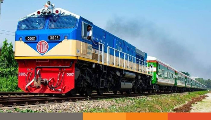 ঈদ যাত্রায় ট্রেনের ৪ জুনের টিকিট মিলছে আজ