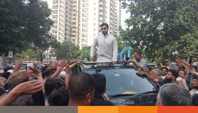 কর্মীদের সঙ্গে আন্দোলনে ইশরাক কর্মীদের সঙ্গে আন্দোলনে ইশরাক