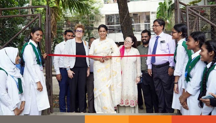 বায়ুদূষণ একদিনে দূর করা সম্ভব নয় : পরিবেশ উপদেষ্টা