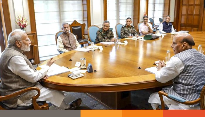 পাকিস্তানের সঙ্গে আলোচনার আগে উচ্চপর্যায়ের নিরাপত্তা বৈঠকে মোদি