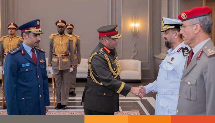 কাতার সফর শেষে দেশে ফিরলেন সেনাবাহিনী প্রধান