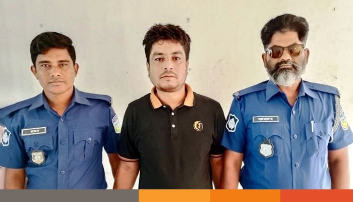 নেত্রকোনায় নিষিদ্ধ সংগঠন ছাত্রলীগের আহবায়ক গ্রেফতার নেত্রকোনায় নিষিদ্ধ সংগঠন ছাত্রলীগের আহবায়ক গ্রেফতার