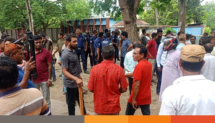 মেহেরপুরে বিএনপির সম্মেলন ঘিরে সংঘর্ষ, আহত ২০ মেহেরপুরে বিএনপির সম্মেলন ঘিরে সংঘর্ষ, আহত ২০