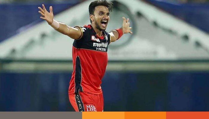 আইপিএলে ইতিহাস গড়লেন হার্শাল প্যাটেল