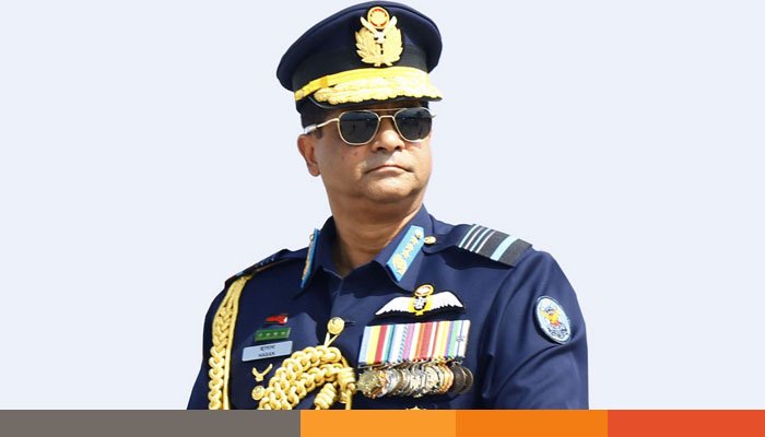 ইতালি সফর শেষে দেশে ফিরলেন বিমান বাহিনী প্রধান