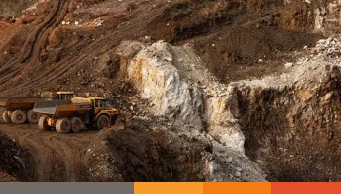 দক্ষিণ আফ্রিকায় স্বর্ণের খনিতে আটকা ২৮৯ শ্রমিক