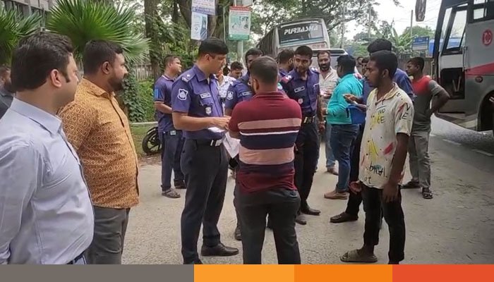 ঝিনাইদহে মহাসড়কে শৃঙ্খলা ফেরাতে ভ্রাম্যমাণ আদালতের অভিযান