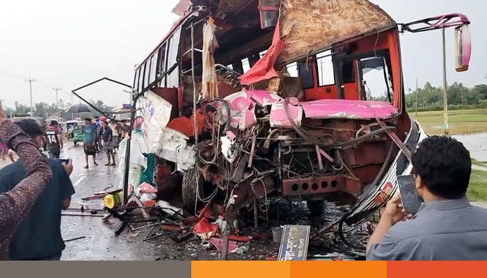 হবিগঞ্জে দুই বাসের মুখোমুখি সংঘর্ষ, নিহত ৩