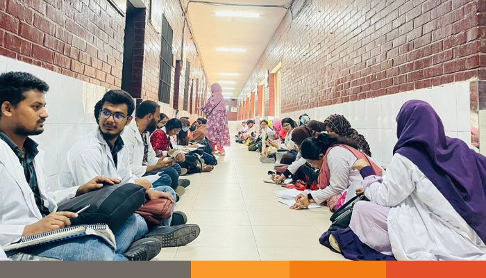 নিটোর ন্যায্য অধিকার আদায়ে শিক্ষার্থীদের অবস্থান কর্মসূচী