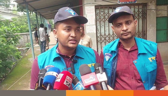 গাজীপুর বিআরটিএ কার্যালয়ে দুদকের অভিযান