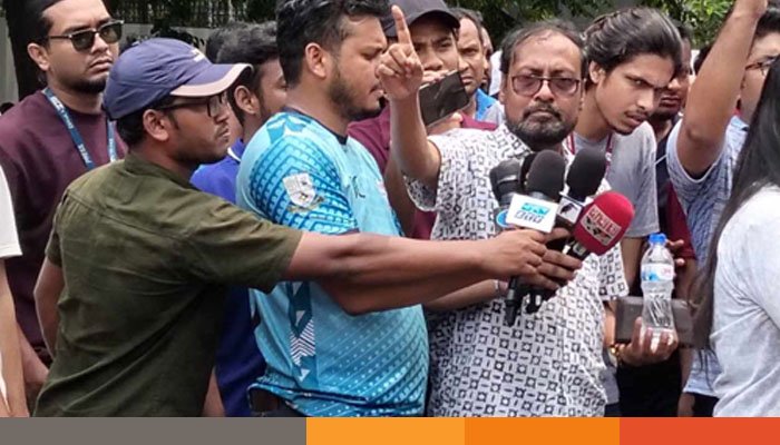 ‘শিক্ষার্থীদের ওপর হামলার ঘটনায় উপদেষ্টার দুঃখ প্রকাশ করা উচিত ছিল’ ‘শিক্ষার্থীদের ওপর হামলার ঘটনায় উপদেষ্টার দুঃখ প্রকাশ করা উচিত ছিল’