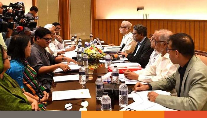 ঐকমত্যে আসতে রাজনৈতিক দলগুলোকে ছাড় দিতে হবে: আলী রীয়াজ