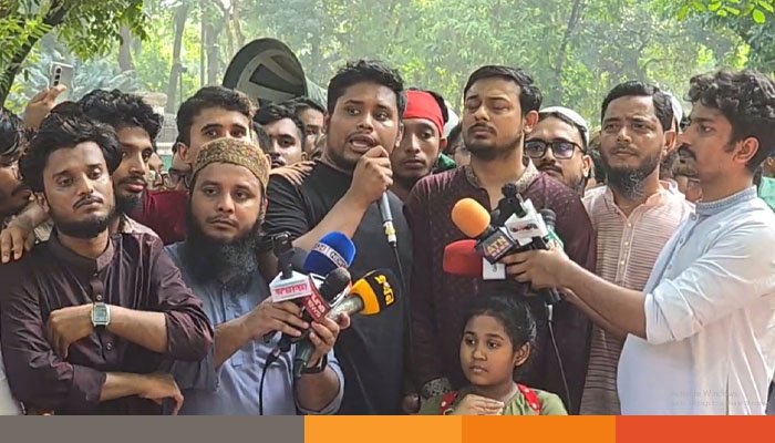 আ. লীগ নিষিদ্ধের দাবিতে বাদ জুমা বড় জমায়েতের ডাক হাসনাতের