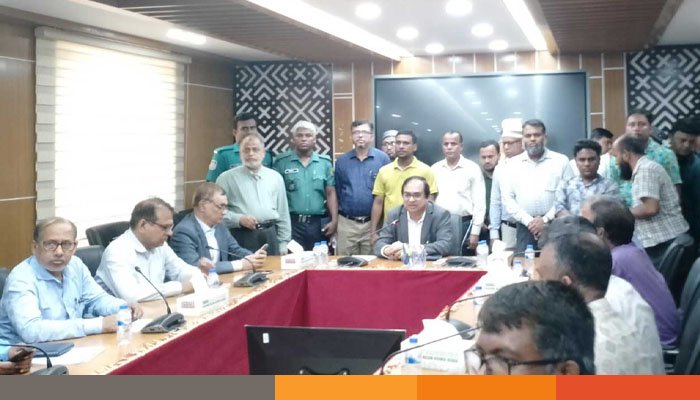 ‘কর্মচারীদের দাবি প্রধান উপদেষ্টার কাছে তুলে ধরবেন মন্ত্রিপরিষদ সচিব’