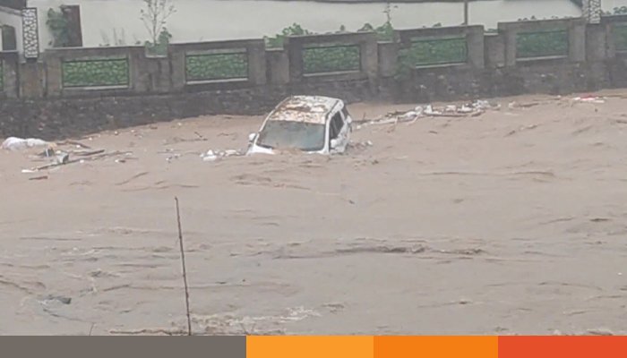 চীনে প্রবল বর্ষণ-ভূমিধসে নিহত ৪