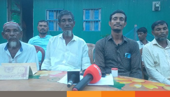 চরফ্যাশনে জমি দখল, অপপ্রচার ও হুমকির বিরুদ্ধে প্রতিবাদে সংবাদ সম্মেলন চরফ্যাশনে জমি দখল, অপপ্রচার ও হুমকির বিরুদ্ধে প্রতিবাদে সংবাদ সম্মেলন