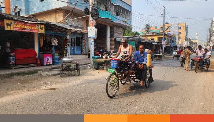 চুয়াডাঙ্গায় আবারও তাপমাত্রা ঊর্ধ্বমুখী, তাপদাহে হাঁসফাঁস জনজীবন চুয়াডাঙ্গায় আবারও তাপমাত্রা ঊর্ধ্বমুখী, তাপদাহে হাঁসফাঁস জনজীবন