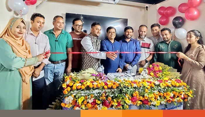কুমিল্লায় তরুণ উদ্যোক্তা তৈরী করতে 'ডিজিটাল গুরুর' যাত্রা