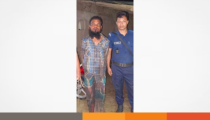 দিনাজপুরে ধারালো ছুরি দিয়ে শাশুড়িকে কুপিয়ে হত্যার অভিযোগে জামাই গ্রেপ্তার