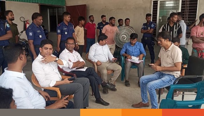 রাজবাড়ীতে ভিক্টর ভিলেজ হ্যাচারীতে অভিযান, জরিমানা ২ লক্ষ টাকা রাজবাড়ীতে ভিক্টর ভিলেজ হ্যাচারীতে অভিযান, জরিমানা ২ লক্ষ টাকা