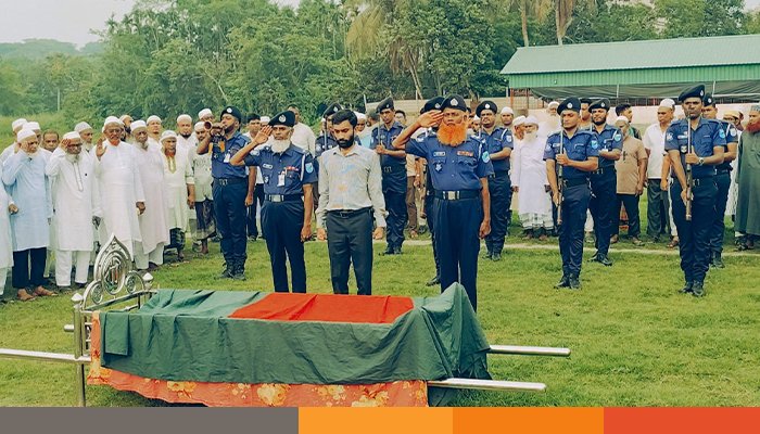 সাংবাদিকের পিতা বীর মুক্তিযোদ্ধাকে রাষ্ট্রীয় মর্যাদায় দাফন