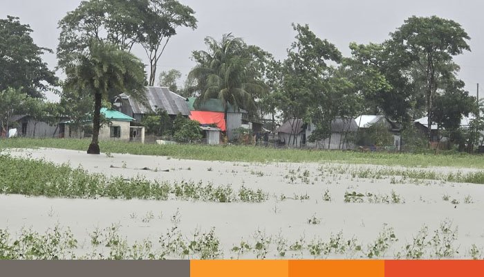 গভীর নিম্নচাপ ও অমাবস্যার প্রভাবে অস্বাভাবিক জোয়ার ও টানা বৃষ্টিপাত গভীর নিম্নচাপ ও অমাবস্যার প্রভাবে অস্বাভাবিক জোয়ার ও টানা বৃষ্টিপাত