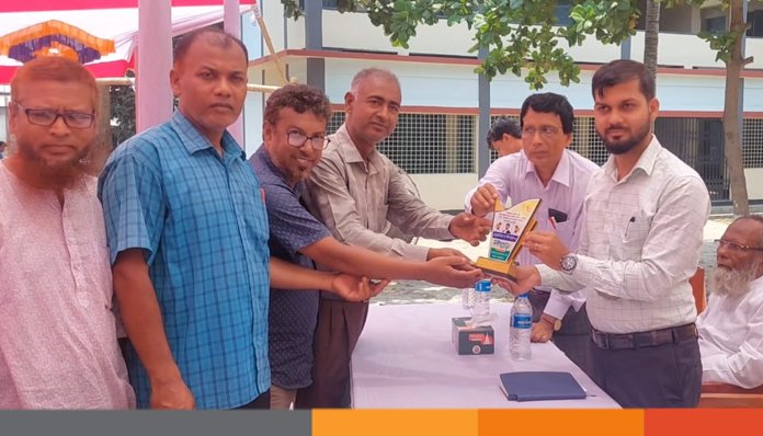 গাংনী পাইলট মডেল স্কুল অ্যান্ড কলেজের নবনির্বাচিত এডহক কমিটির অভিষেক অনুষ্ঠিত