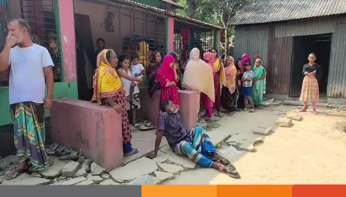 গাজীপুরের শ্রীপুরে ফুটবল খেলার দ্বন্দে ছুরিকাঘাতে স্কুল ছাত্রের মৃত্যু।