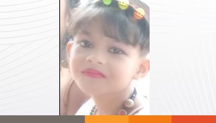 ঝড়ে ভেঙে পড়া প্রাচীর কেড়ে নিলো ছোট্ট বিথির প্রাণ ঝড়ে ভেঙে পড়া প্রাচীর কেড়ে নিলো ছোট্ট বিথির প্রাণ