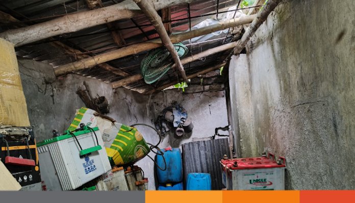 ঝিনাইদহে গভীর রাতে ব্যাটারির দোকানে চুরি