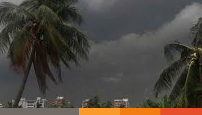 দুপুরের মধ্যে পাঁচ অঞ্চলে ঝড়ের আভাস দুপুরের মধ্যে পাঁচ অঞ্চলে ঝড়ের আভাস
