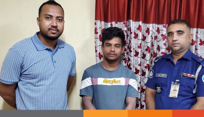 ফেনীর দাগনভূঞায় ১৬ মামলার ওয়ারেন্টভুক্ত আসামি গ্রেফতার ফেনীর দাগনভূঞায় ১৬ মামলার ওয়ারেন্টভুক্ত আসামি গ্রেফতার