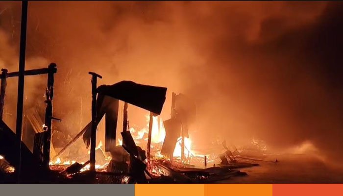 রাঙামাটির বাঘাইছড়িতে আগুনে পুড়ল ৩০ দোকান