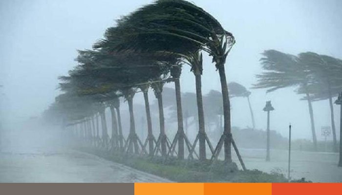 সন্ধ্যার মধ্যে ৭ অঞ্চলে বজ্রসহ ঝড়ের আভাস সন্ধ্যার মধ্যে ৭ অঞ্চলে বজ্রসহ ঝড়ের আভাস