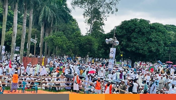 ইসলামী আন্দোলনের মহাসমাবেশের প্রথম অধিবেশন চলছে