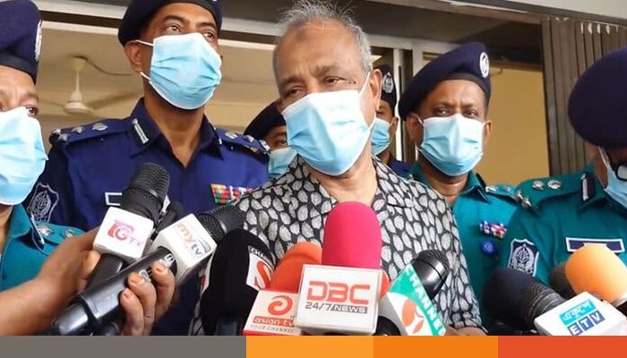 তারেক রহমান চাইলে যে কোনো সময় দেশে ফিরতে পারেন: স্বরাষ্ট্র উপদেষ্টা