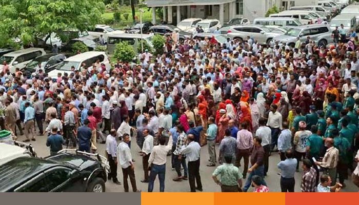 অধ্যাদেশ বাতিলের দাবিতে আজও সচিবালয়ে বিক্ষোভ