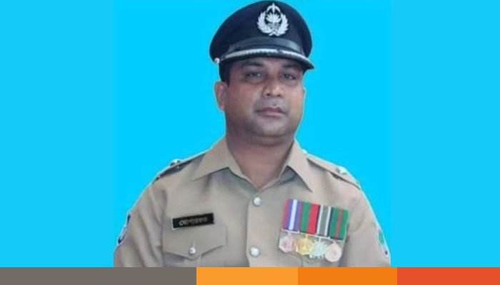 তেরখাদা থানার সাবেক ওসিসহ ১০ জনের বিরুদ্ধে চাঁদাবাজির মামলা