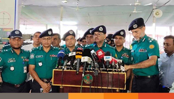 ঈদে রাতে ঢাকার নিরাপত্তায় থাকবে ৫০০ পেট্রোল টিম