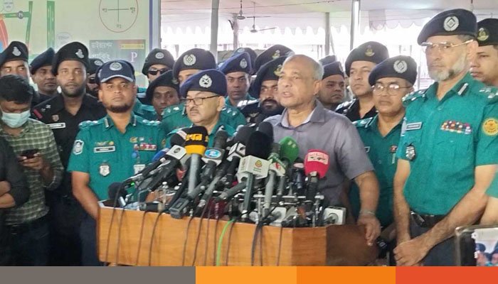 এবার নিরাপত্তা নিয়ে শতভাগ কনফিডেন্ট আছি : স্বরাষ্ট্র উপদেষ্টা