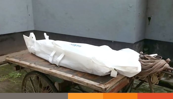 ঝিনাইদহ বটগাছের ডালে ঝুলছিল ট্রাক চালকের মরদেহ